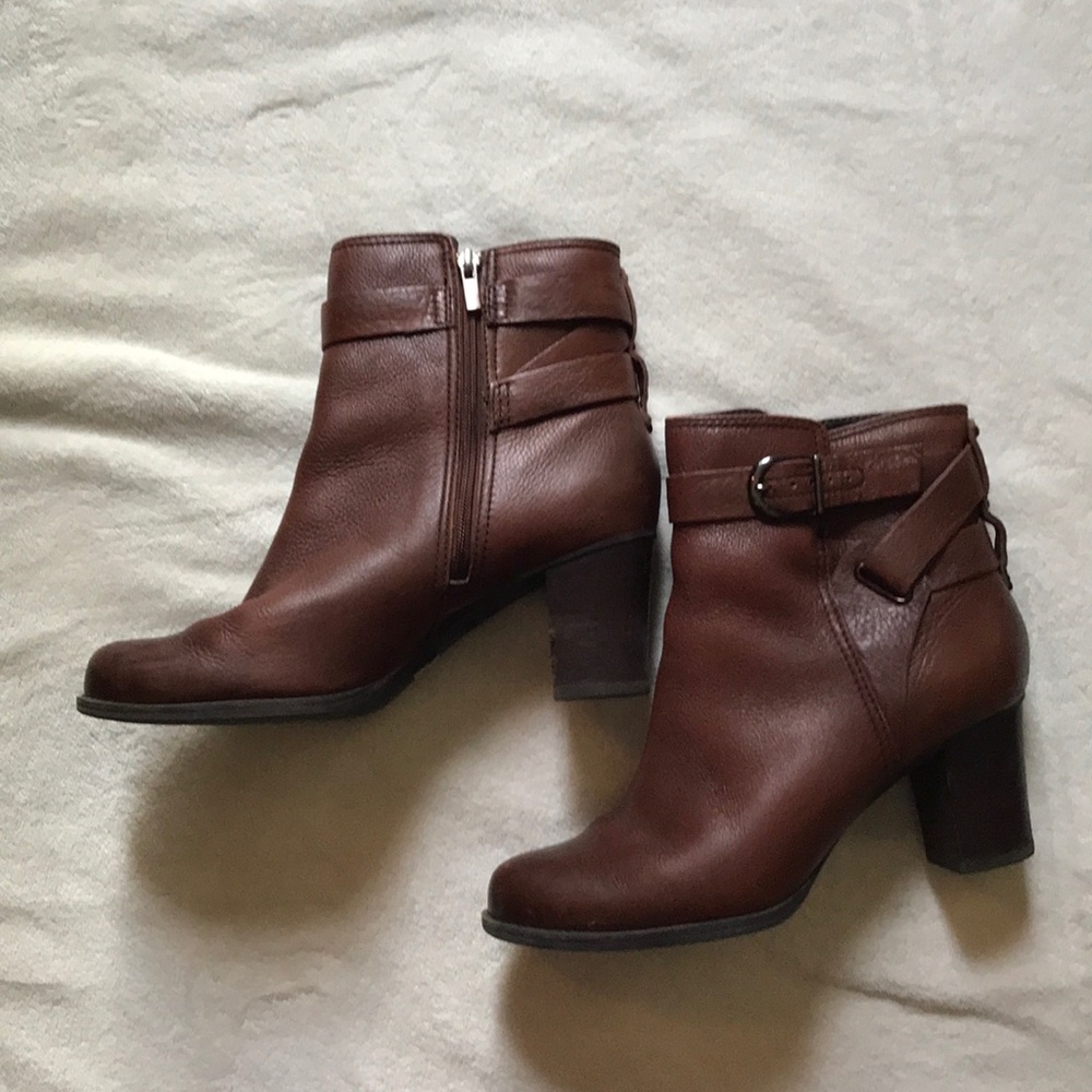 Leather ankle boots